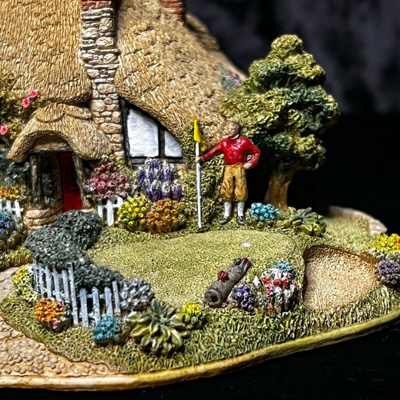 Rare Lilliput Lane | The Nineteenth Hole | British Collection - Picture 11 of 16